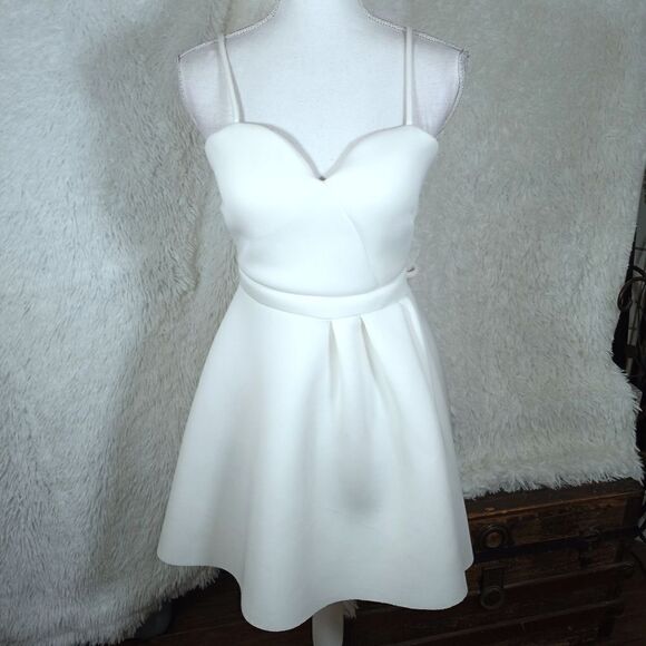 OLIVE TREE WHITE SKATER DRESS SZ.L EUC - Picture 2 of 8